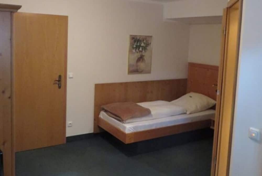 Business Single Room