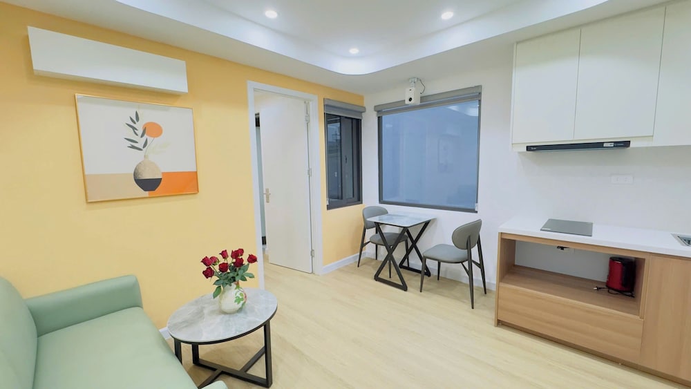 Apartment, Balcony, City View