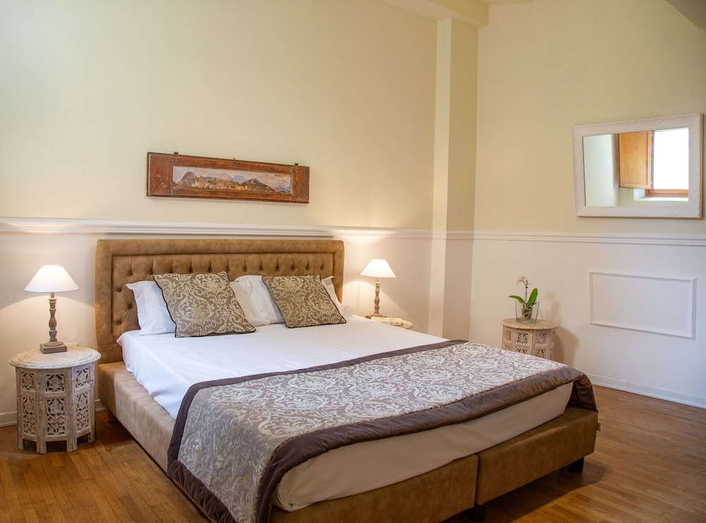 Luxury Triple Room (Maisonette) photo 1