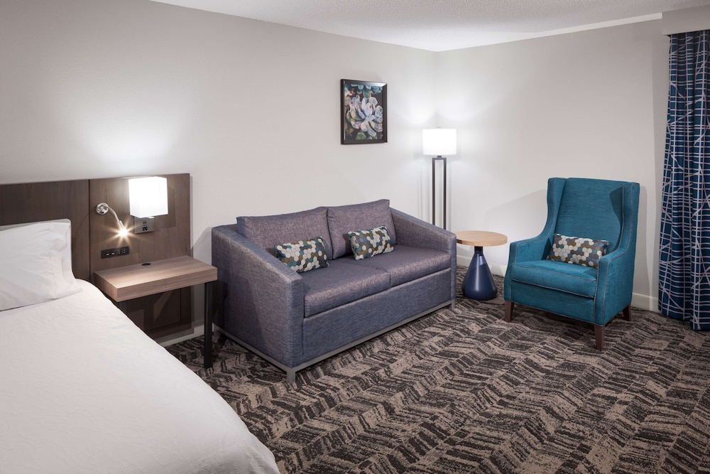 Junior Suite, 1 King Bed - Photo 4