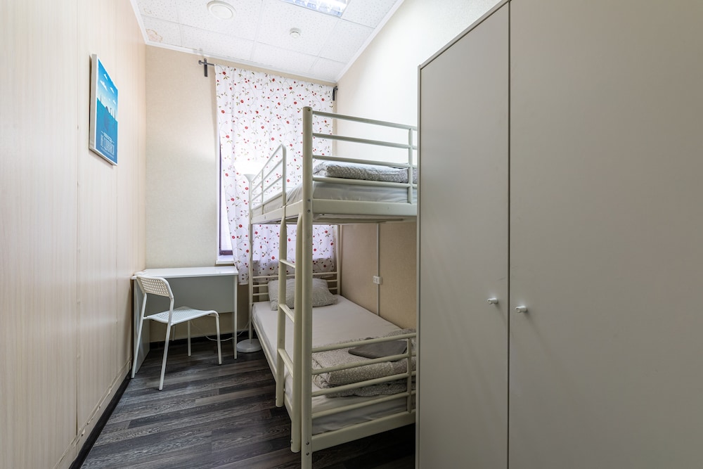 Economy Twin Room photo 1