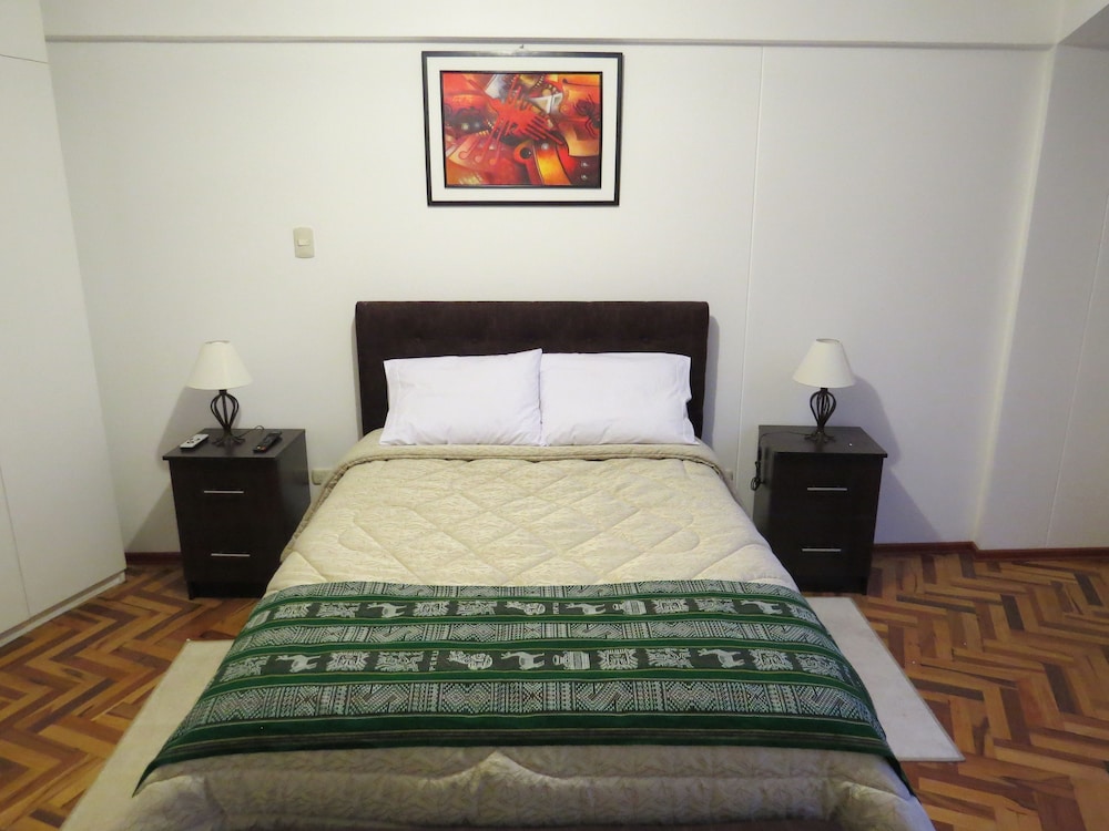 Apartment, 3 Bedrooms, 2 Bathrooms (QW3) photo 3