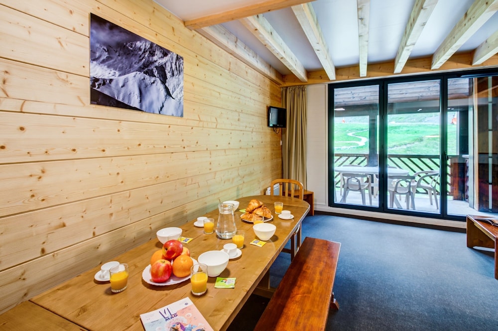 4 rooms 8 pax photo 1