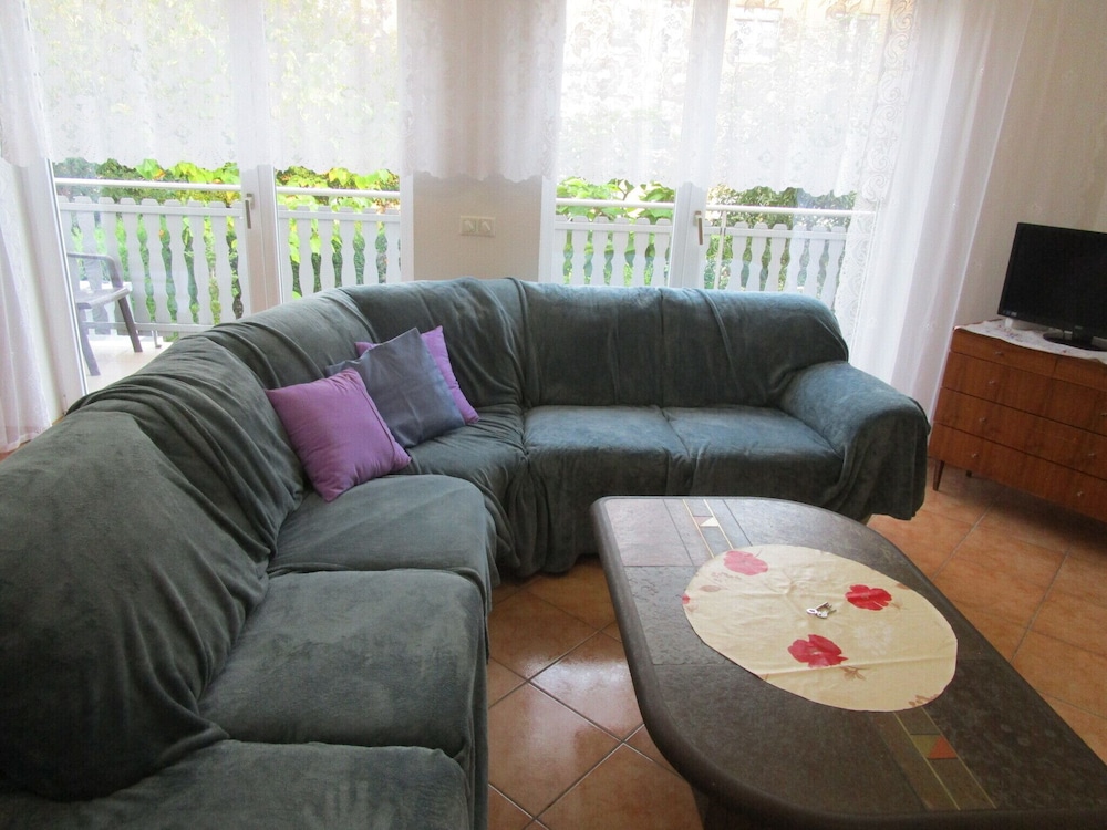 Superior Suite, 2 Bedrooms, Balcony, Garden View photo 1