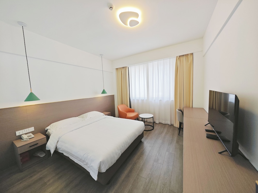 Premier Single Room