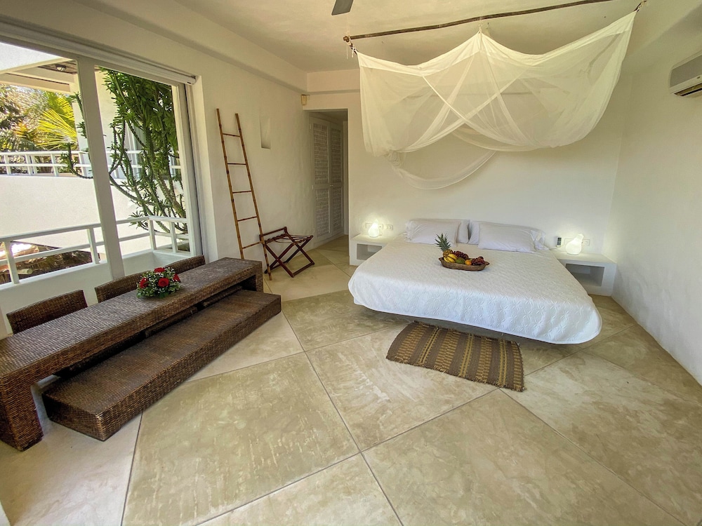 Superior Double Room, Pool View photo 2