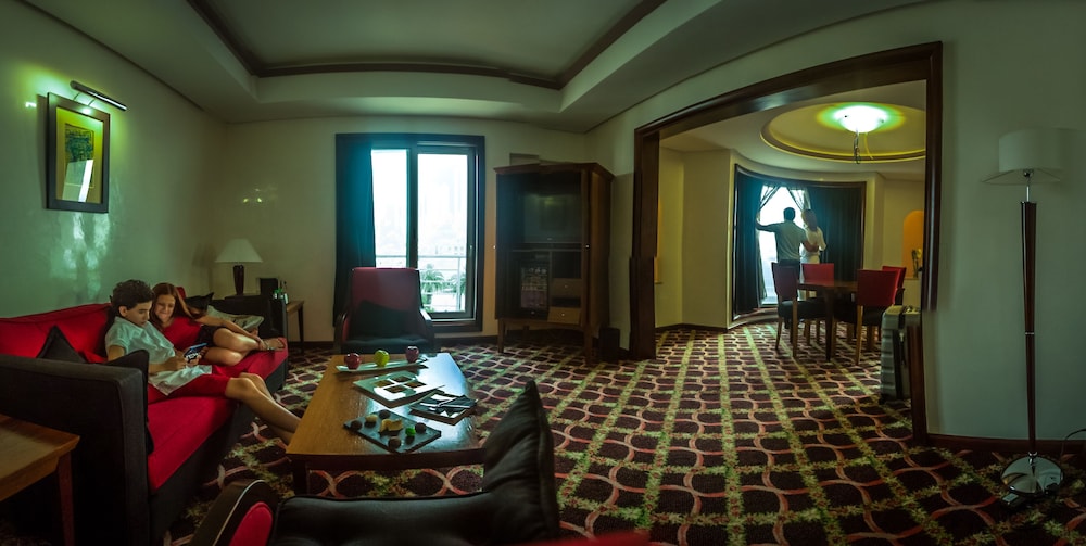 Junior Suite, 1 King Bed photo 1
