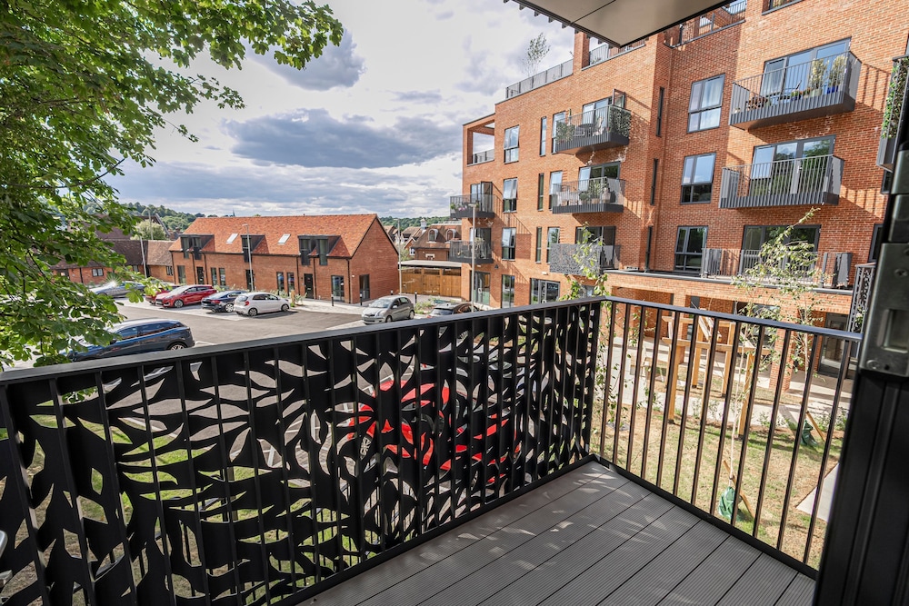 The Modern Nest Over 65s Retreat, Billede 10