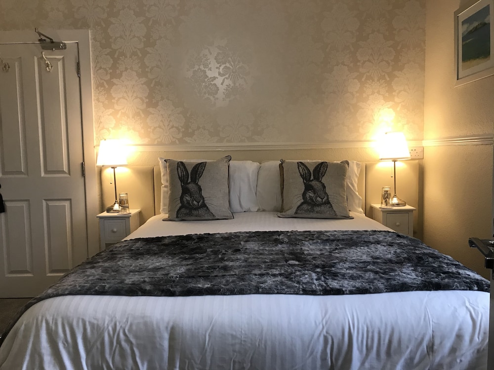Standard Double or Twin Room, Ensuite