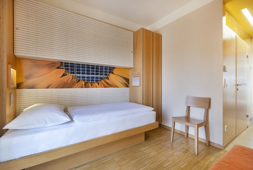 Single Room photo 2