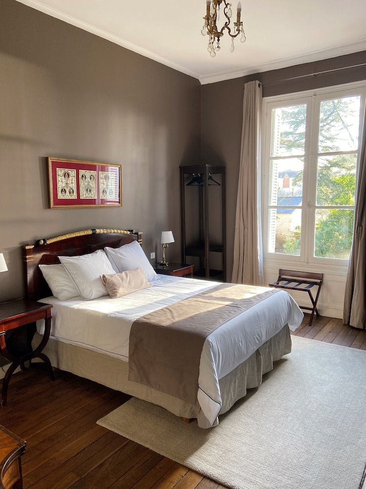 Classic Double Room, Ensuite, Pool View (Joséphine) photo 1