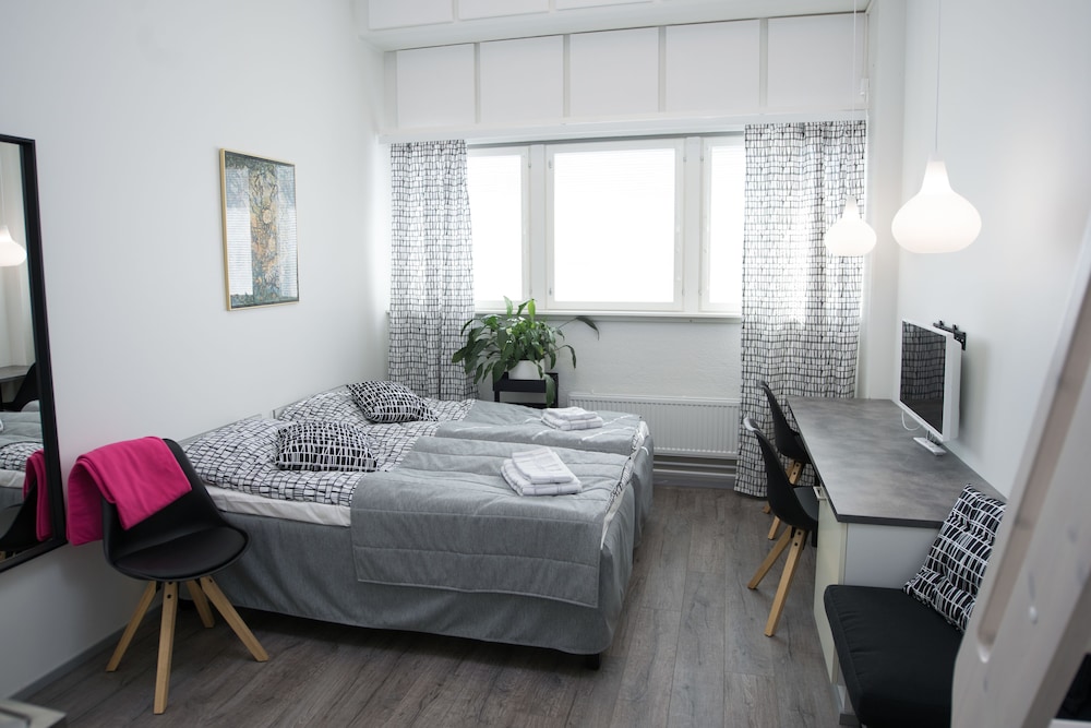 Basic Twin Room