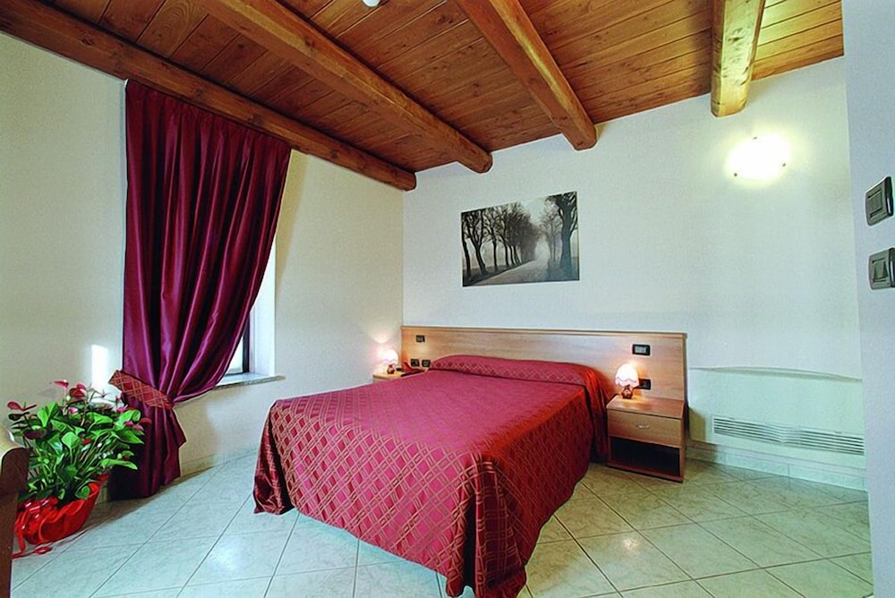 Superior Double Room Single Use photo 2