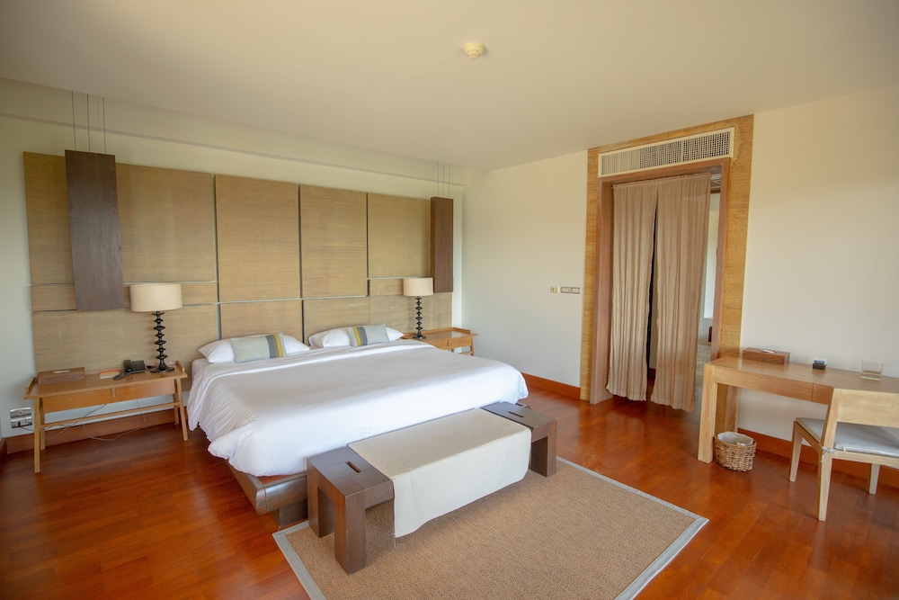 3BR Residence Villa, Garden View - Photo 3
