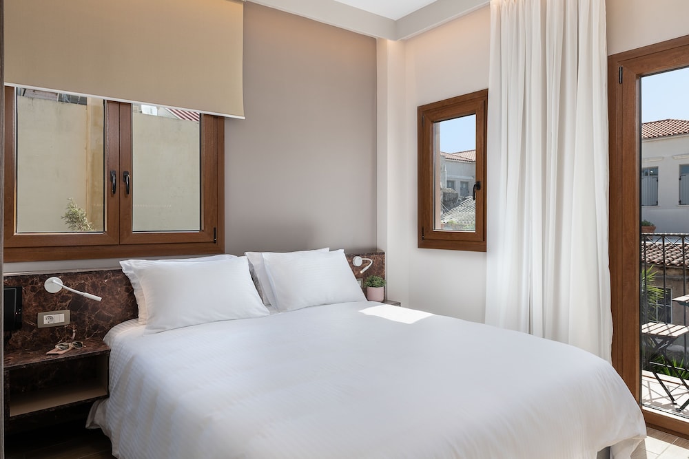 Deluxe Room - Photo 2