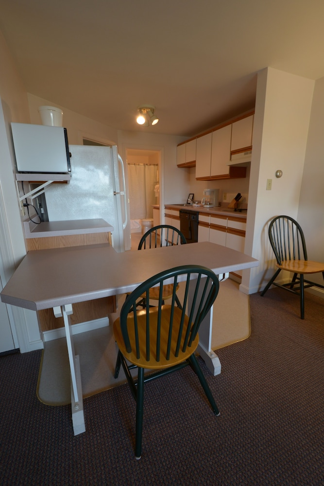 Luxury Queen Suite photo 2