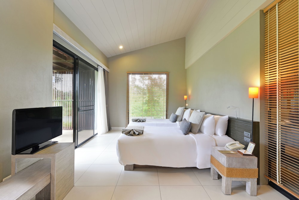 Superior Room - 360 meters away from the beach photo 2
