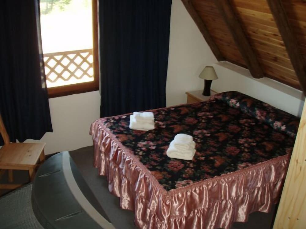 Bungalow (6 Adults) photo 1