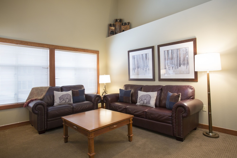 Condo, 2 Bedrooms