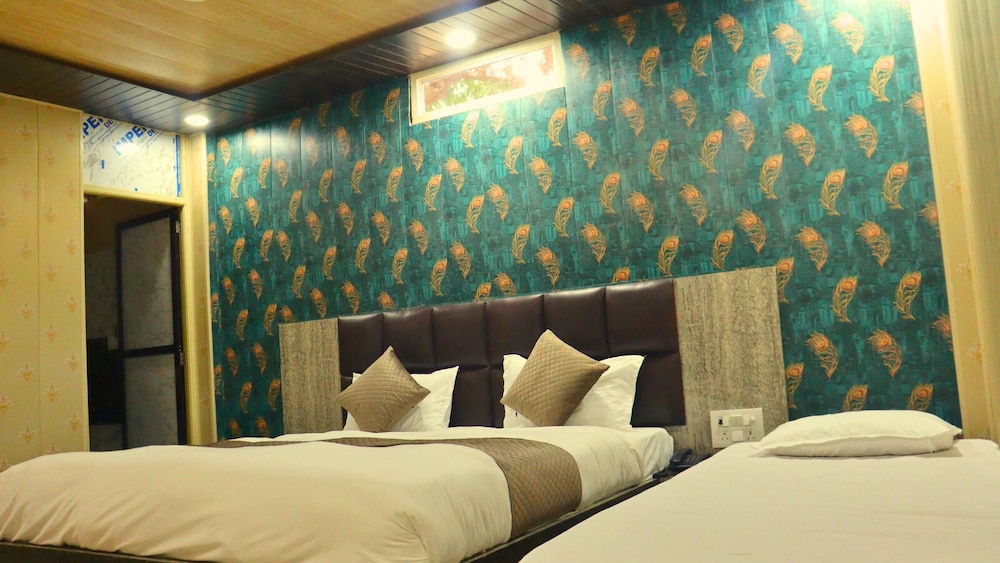 Standard Triple Room photo 2