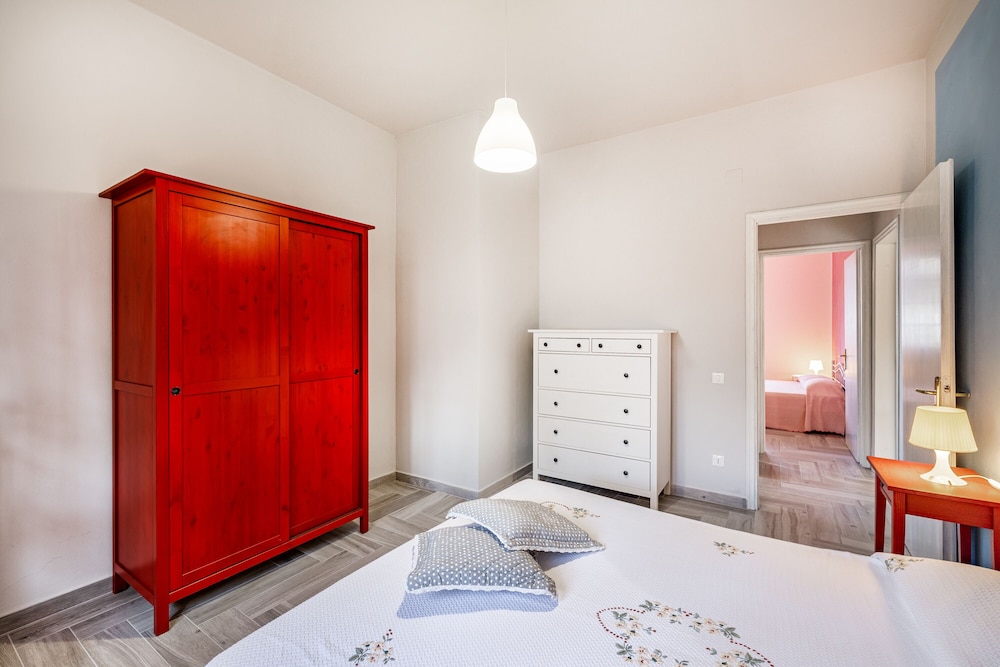 Standard House, 4 Bedrooms, 2 Bathrooms, Mountainside (Comfortable Home Vittoria8 Among) photo 1