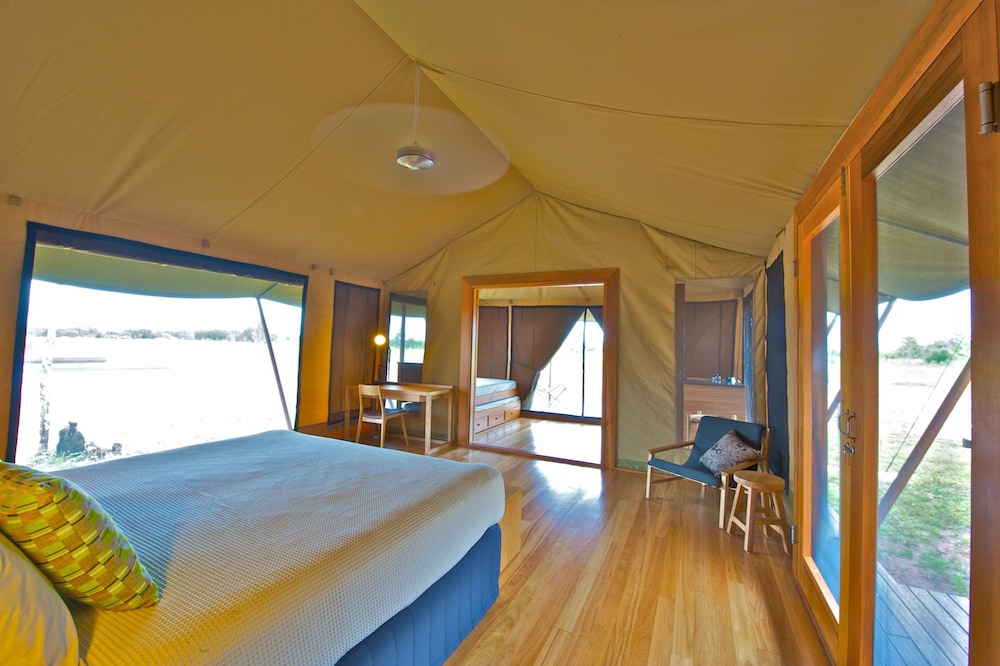 Safari Tent photo 2