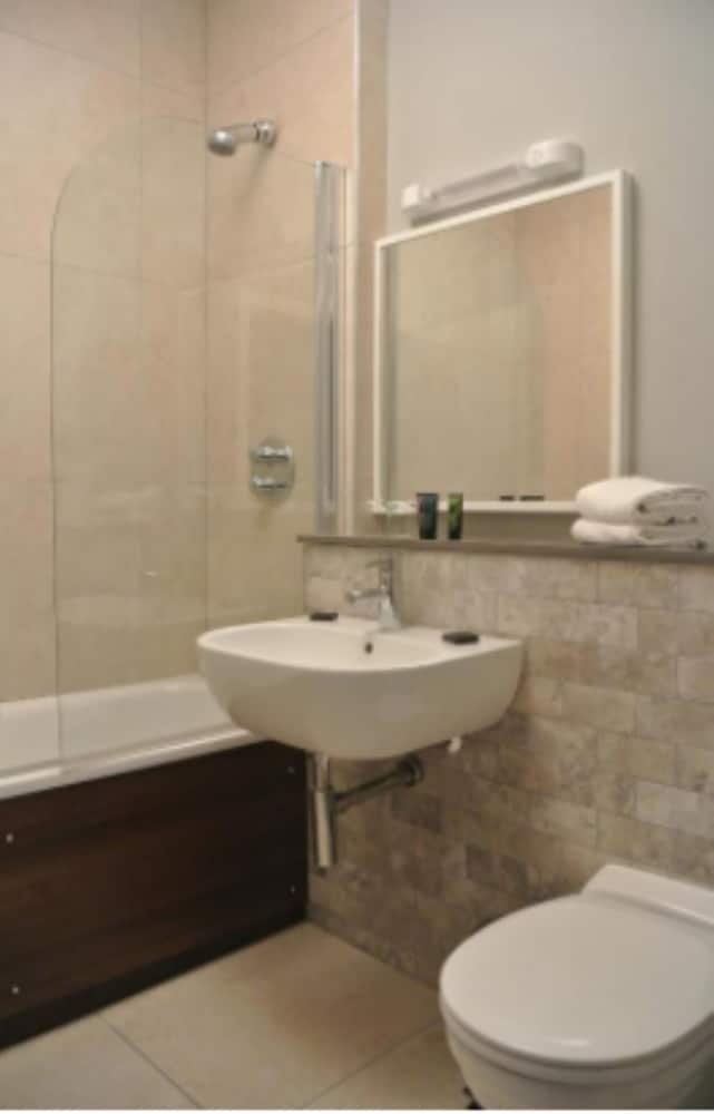 Classic Triple Room, Terrace, Sea View photo 2