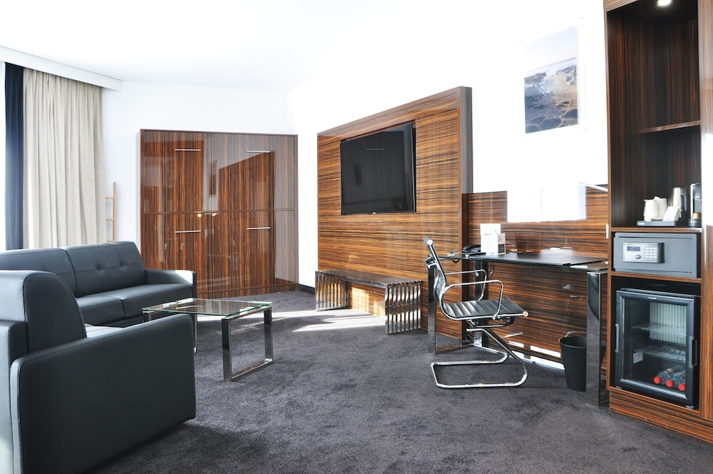 Prestige Suite - Photo 5