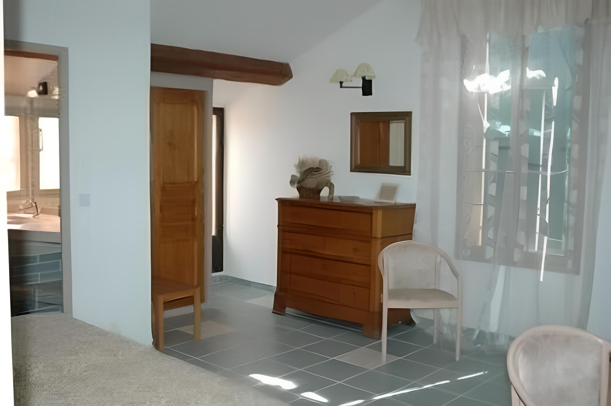 Family Room photo 2