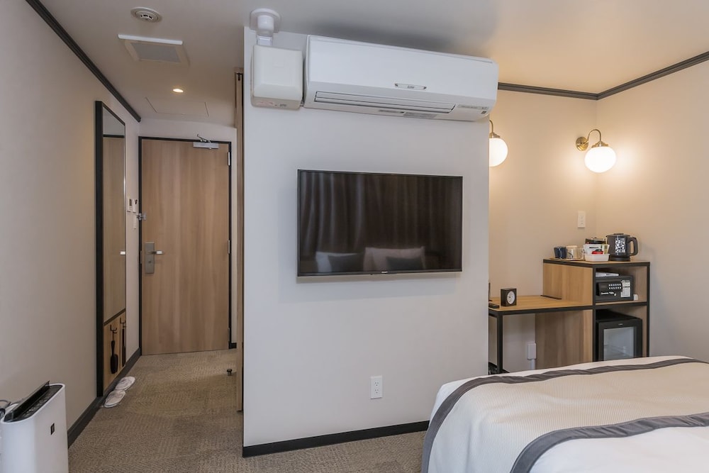 Compact Double Room photo 2