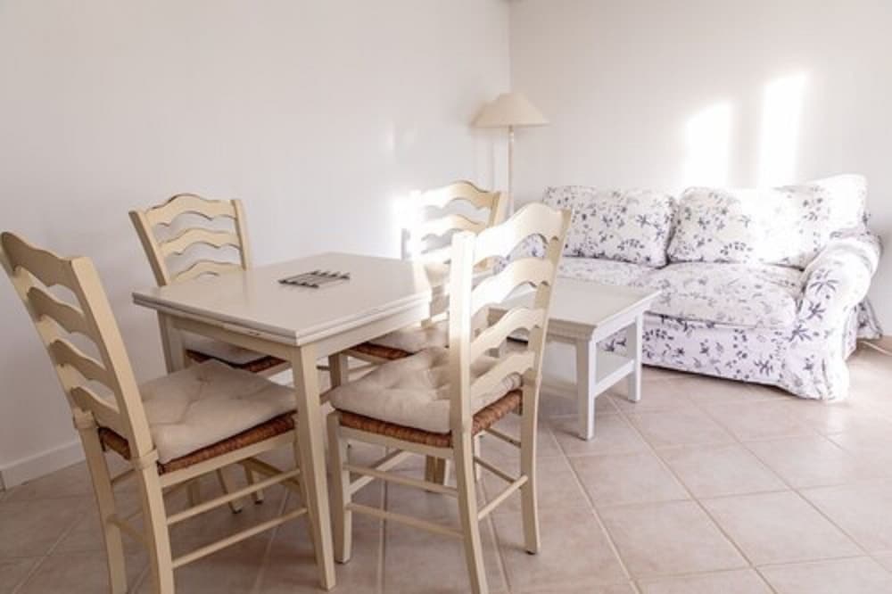 Apartment (3) photo 2