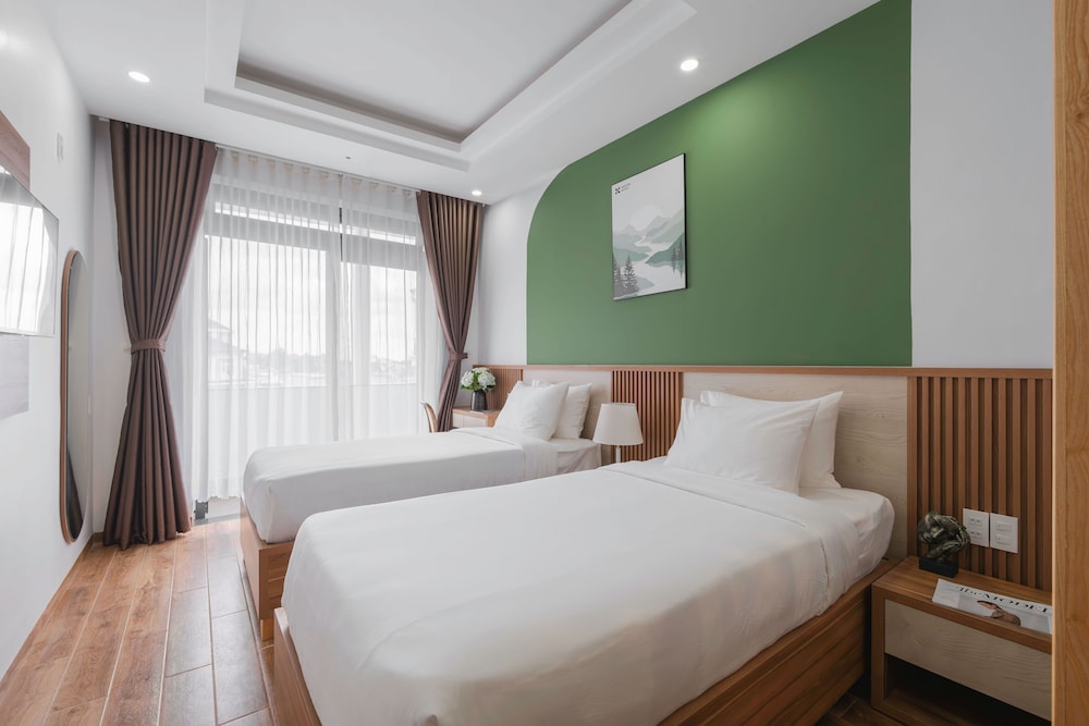 Executive Double or Twin Room, City View - Photo 1