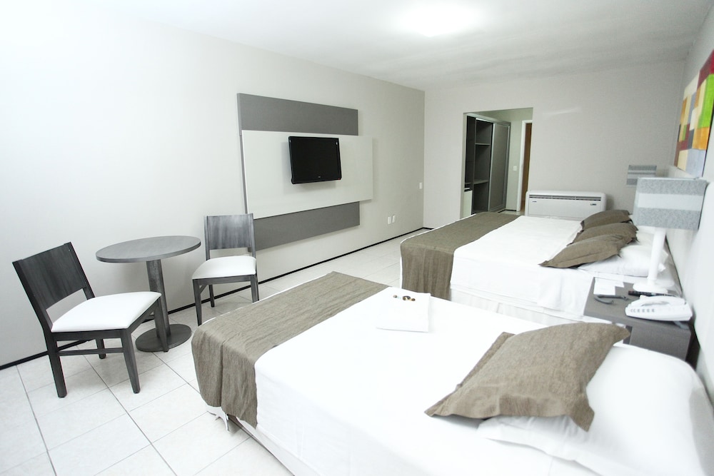 Deluxe Triple Room - Photo 1