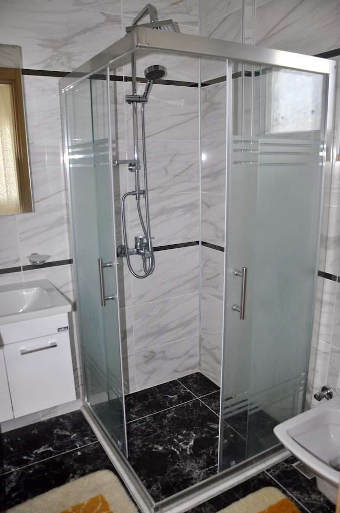 Villa photo 2