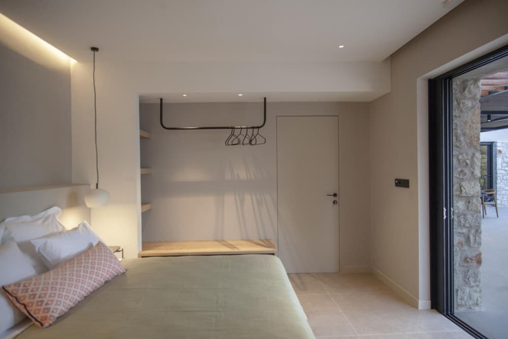 Villa photo 1