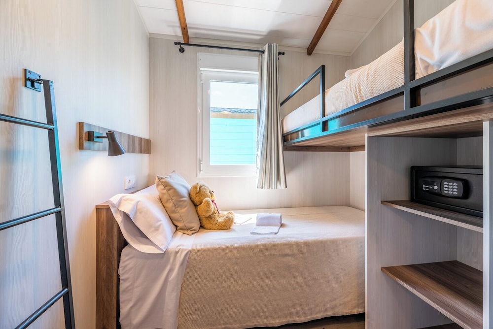 Bungalow, 2 Bedrooms (Aruba) (with Bunk beds - 4 people) photo 3