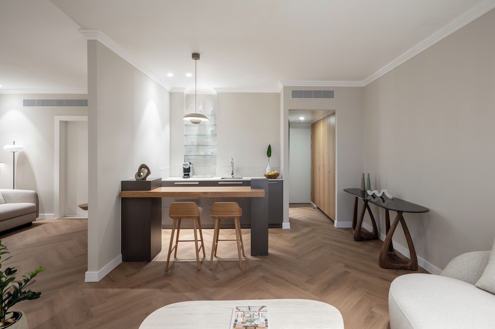 Executive Studio Suite