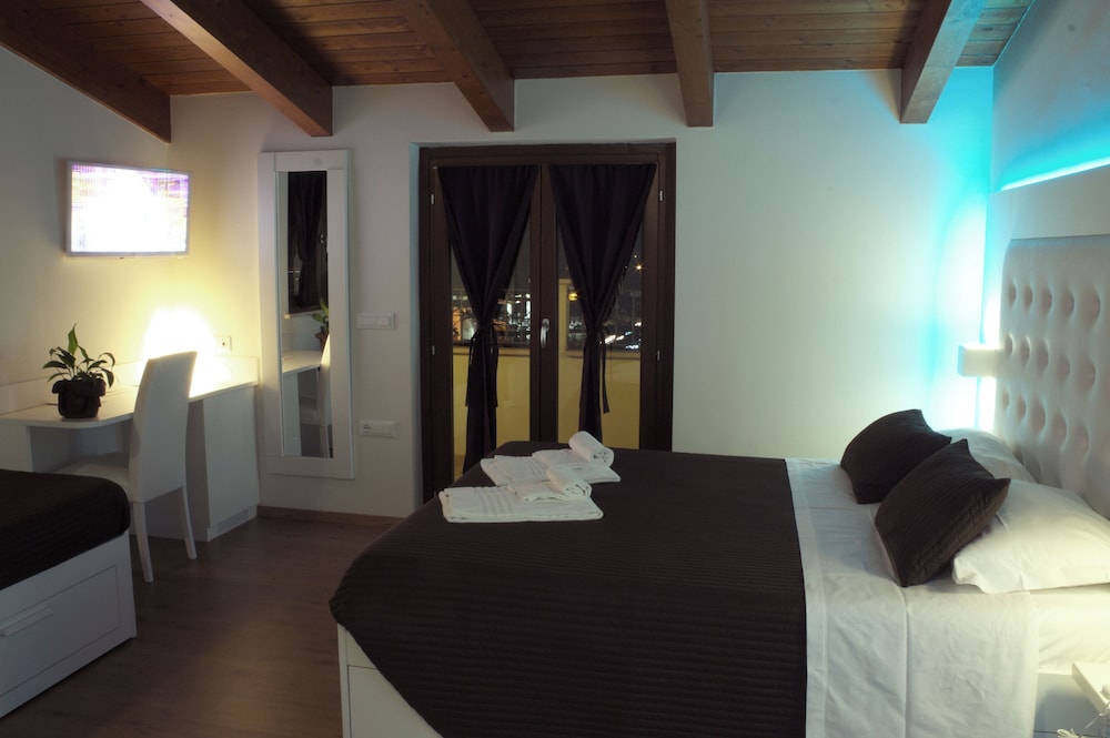 Design Double Room