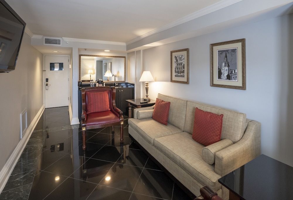 Deluxe Room, 2 Queen Beds (Junior Suite Two Queens) - Photo 4