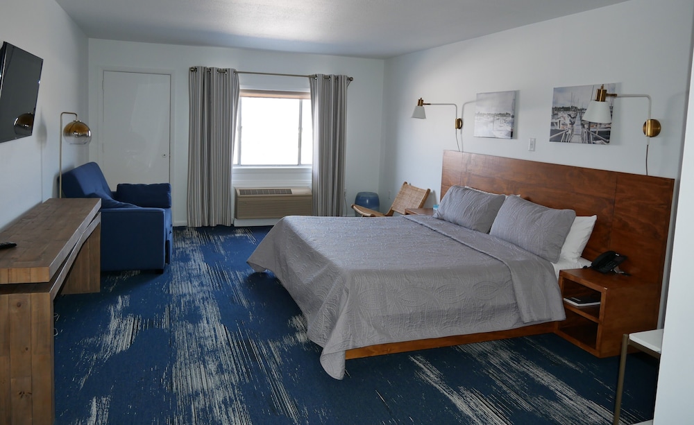 Room, 1 King Bed with Sofa bed, Marina View photo 1