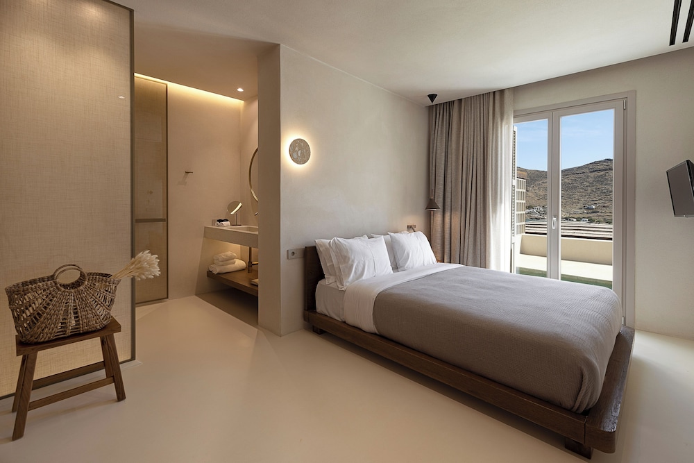 Superior Sea View Room with Outdoor Jacuzzi - Photo 1