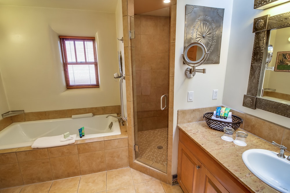 Suite, 1 Bedroom - Photo 3