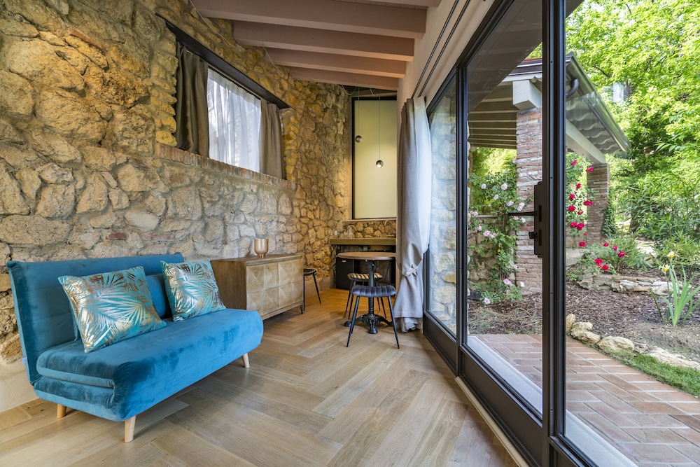 Superior Apartment - Photo 9