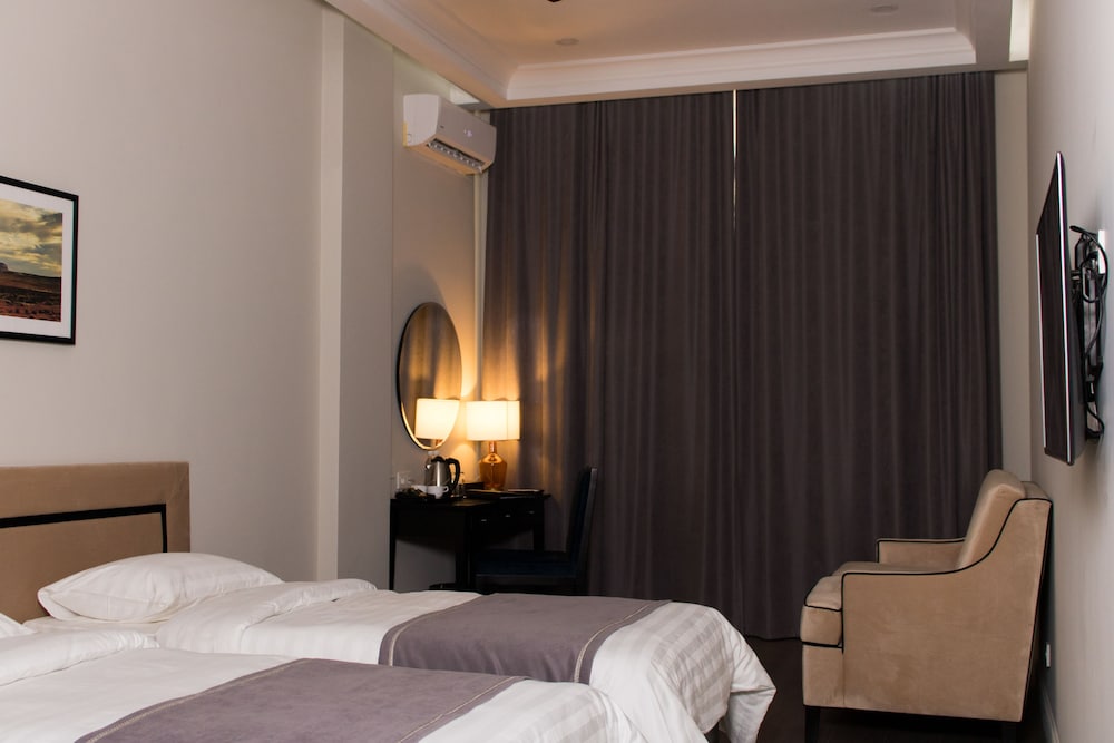 Standard Double or Twin Room photo 1