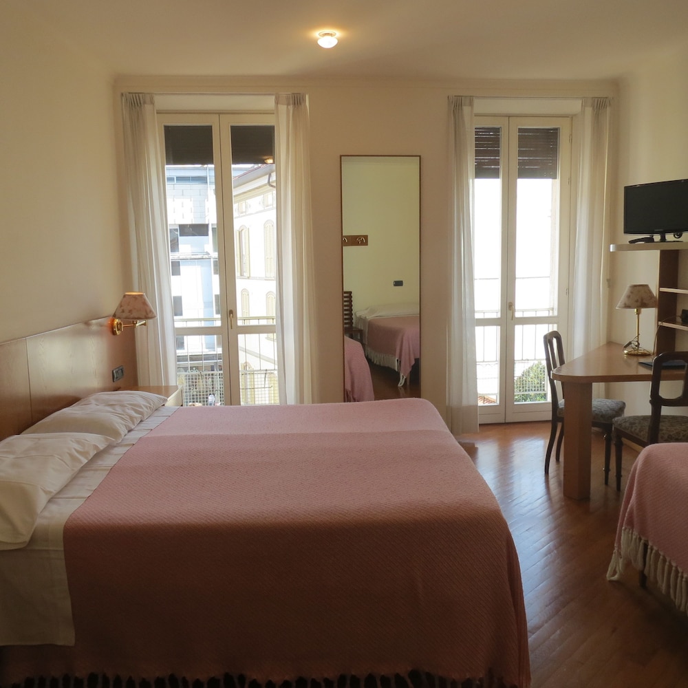 Family Suite, Balcony - Photo 2