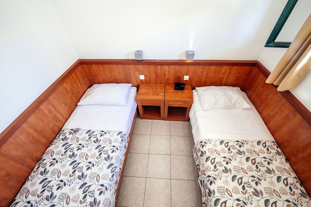 Essential One-Bedroom Apartment for 2+2 persons photo 2