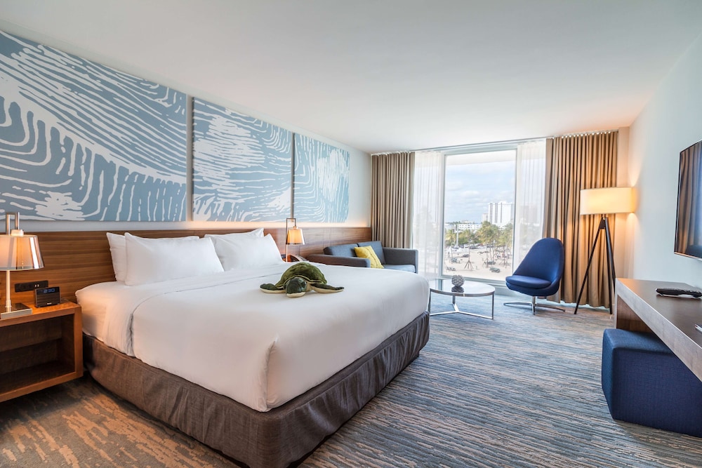 Junior Studio Suite, 1 King Bed with Sofa bed, Ocean View (Junior Suite Ocean View King Bed Room) - Photo 9