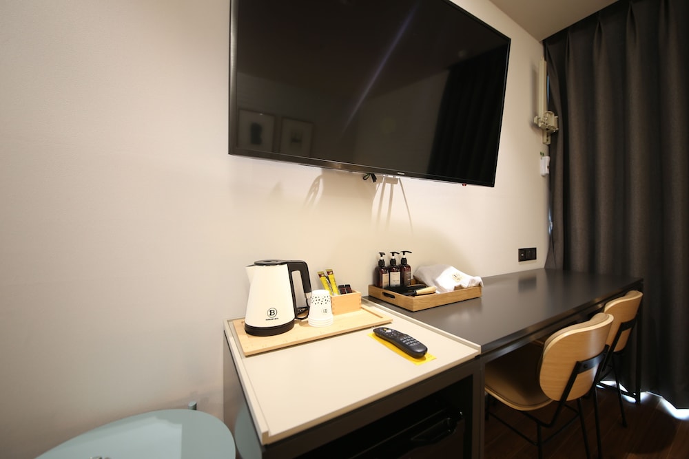Deluxe Double Room - Photo 15