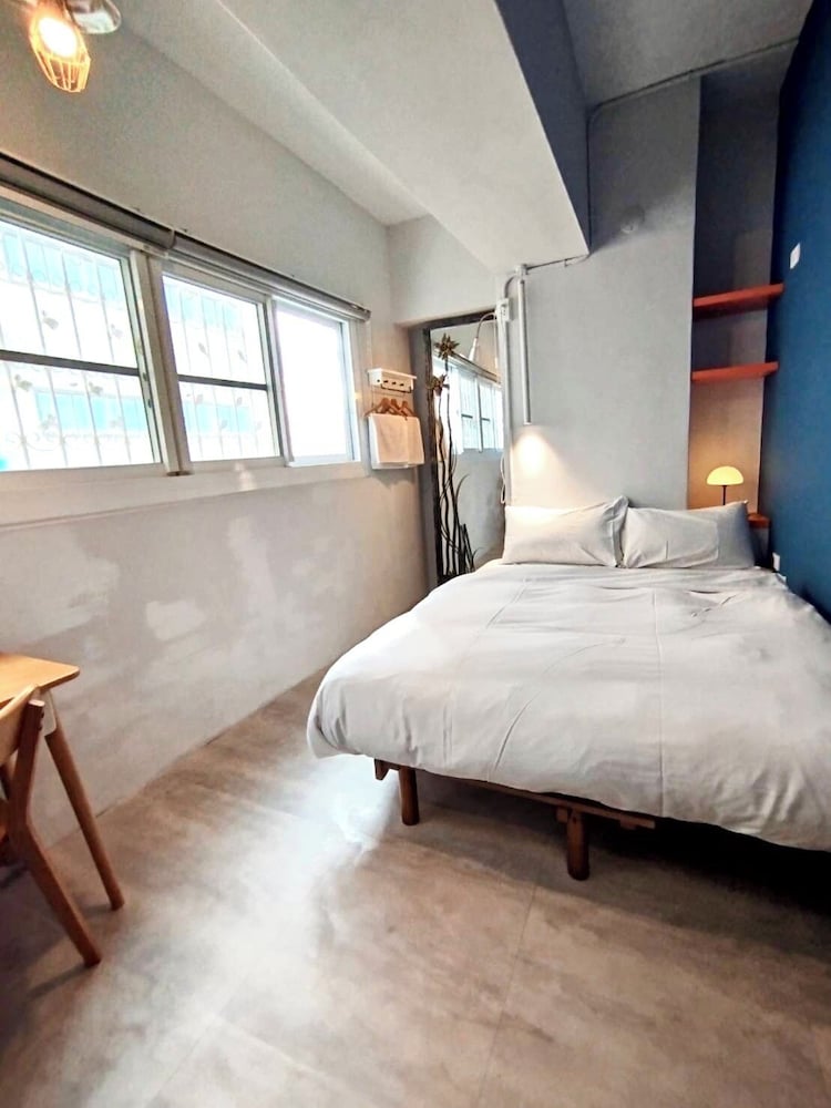 KANO Theme 8 Beds Mixed Dorm photo 1