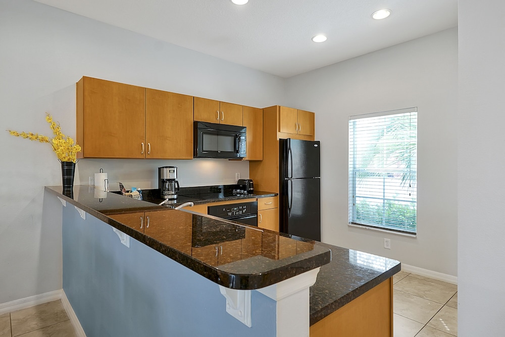 Standard Townhome, 3 Bedrooms, Hot Tub - Photo 10
